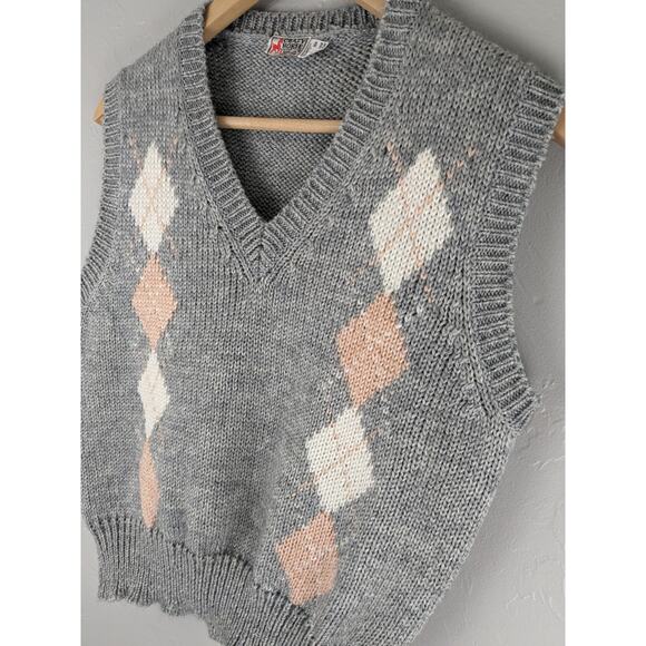 CRAZY HORSE Vintage Gray & Pink Argyle Sweater Vest - Picture 3 of 5